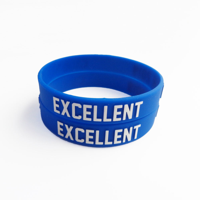 Promotion Haute Qualité Mode Logo Personnalisé Hommes Gravure En Caoutchouc De Silicone Événement Festival Bracelet Réglable Bracelets