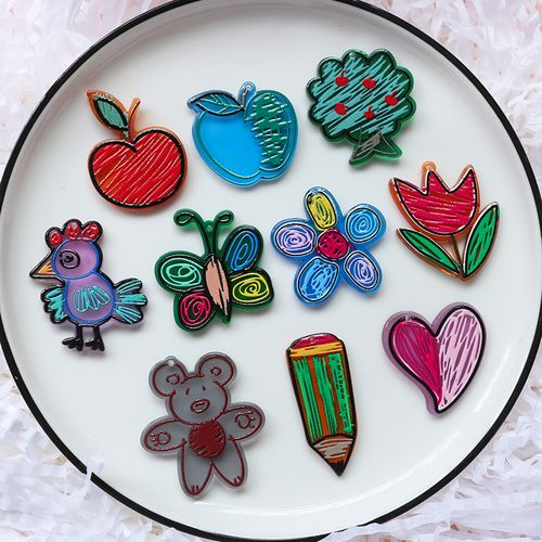 Logo personnalisé en gros papillon poulet arbre coeur fleur Apple porte-clés porte-clés en métal mignon crayon porte-clés