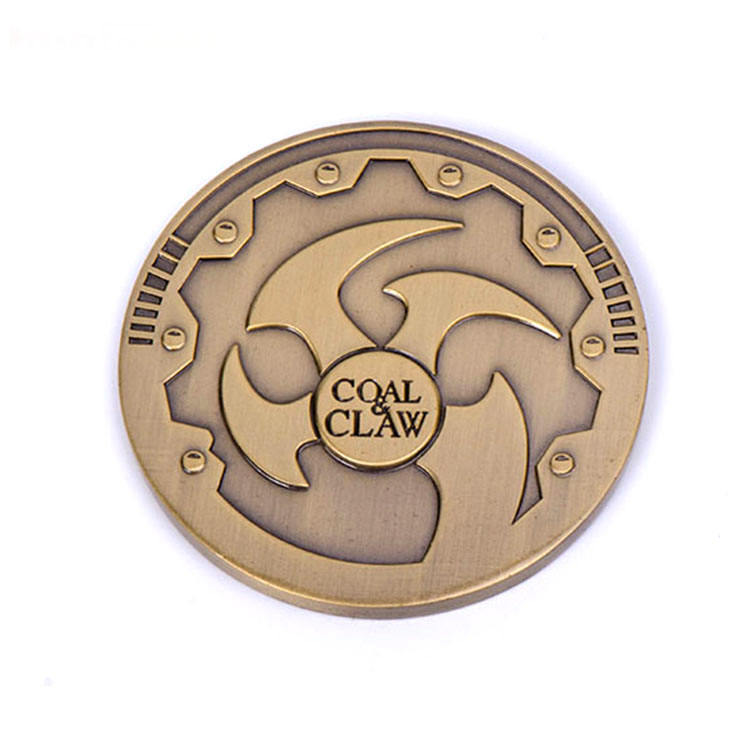 L'emboutissage de cuivre en métal de prix usine meurt les pièces de défi familiales faites sur commande avec le logo pour la collection et le souvenir