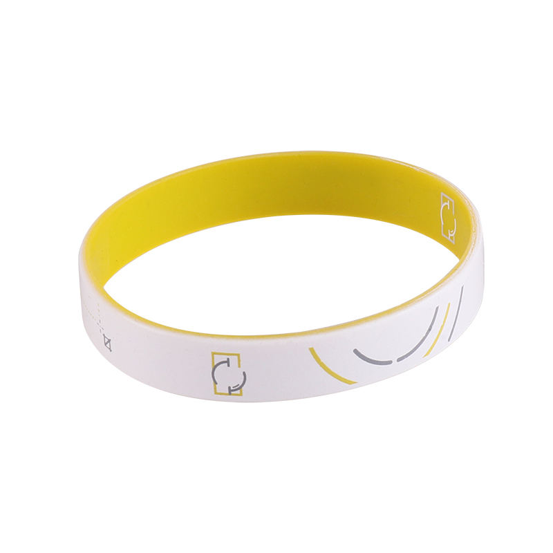 Bracelet en silicone en caoutchouc arc-en-ciel de qualité promotionnelle personnalisée pour les femmes