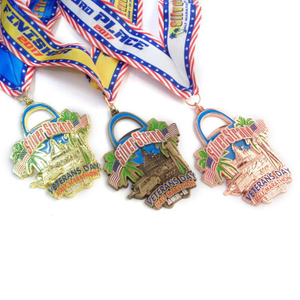 Médaille de logo personnalisé bon marché de sports de placage de moulage sous pression d'usine de la Chine avec la coutume de ruban de médaille