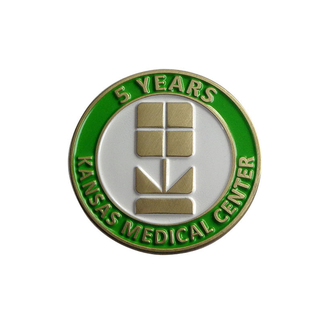 Fabricant d'artisanat en métal rond en émail doux or badge à épingle en émail personnalisé pas de minimum